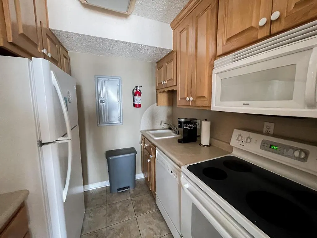 Playing Hooky At Dolphin Run-Oceanfront Condo-Pool Virginia Beach Сasa de vacaciones