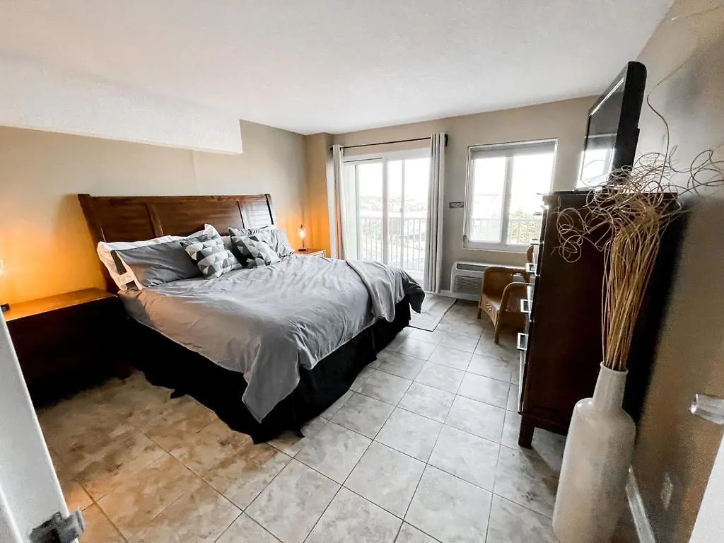 Playing Hooky At Dolphin Run-Oceanfront Condo-Pool Вирджиния-Бич Дом отдыха